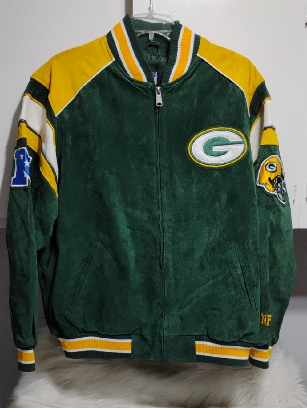 (C-63) Like New NFL Green Bay Packers Leather Suede Vintage Bomber Jacket